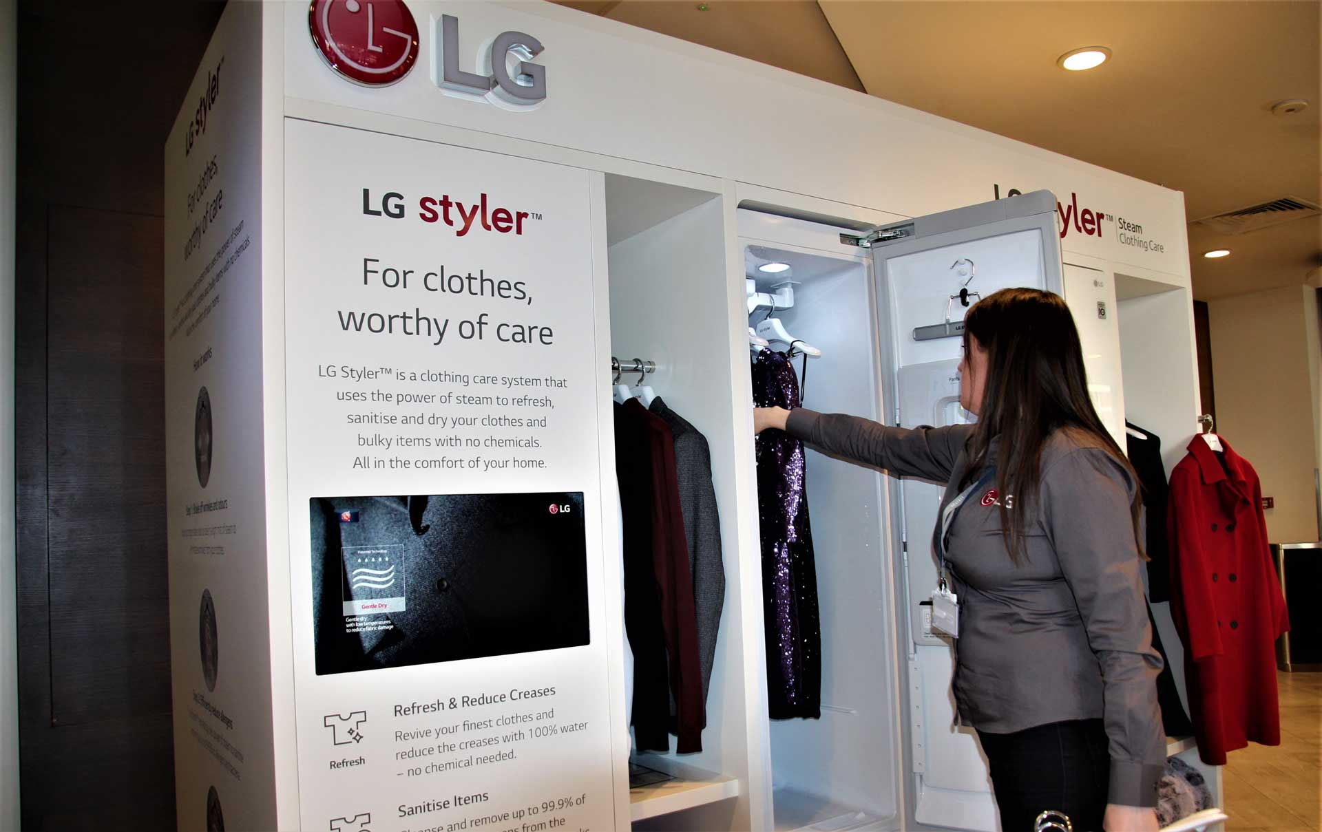 LG Experiential Event Retail Marketing Group